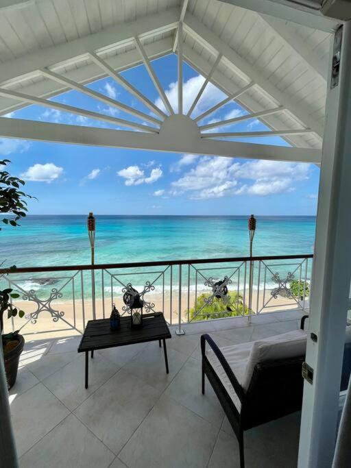 Bianca Bay 3 Bedroom West Coast Beach Front Villa سانت جيمس المظهر الخارجي الصورة
