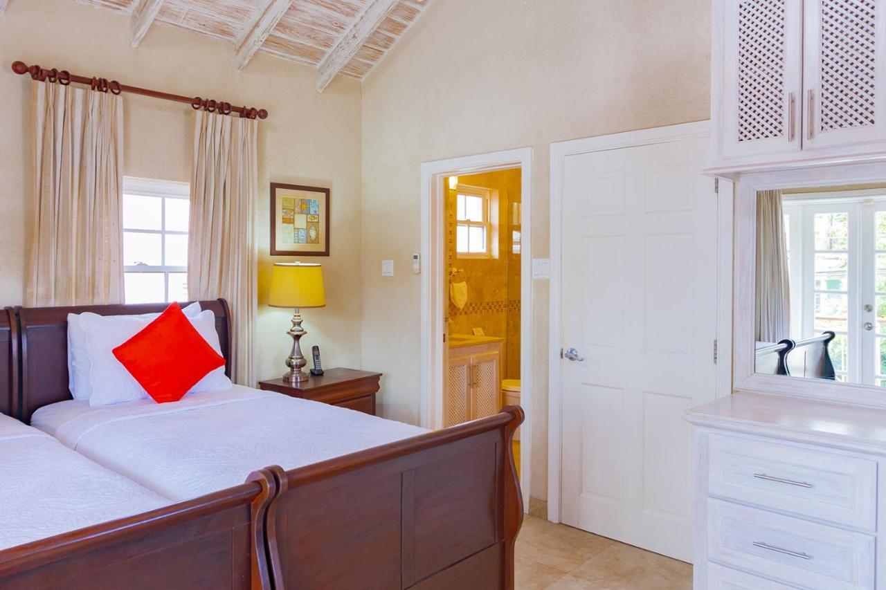 Bianca Bay 3 Bedroom West Coast Beach Front Villa سانت جيمس المظهر الخارجي الصورة